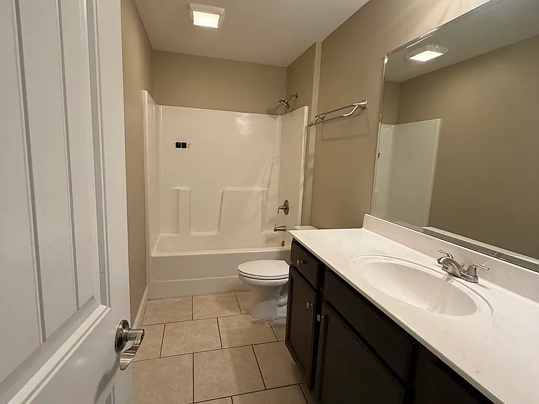 619 Uniola Dr — Photo 18