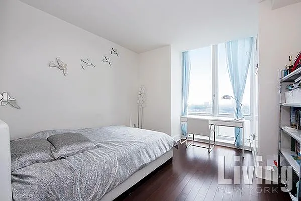 Rented by Living New York | media 58