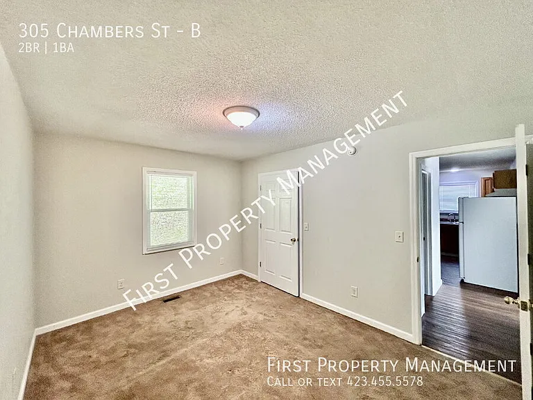 305 Chambers St #B — Photo 11