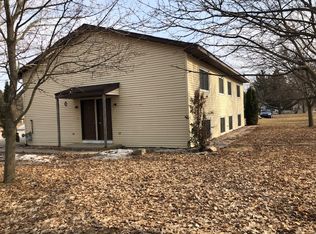 125 Pemberton Ave APT 3, Big Rapids, MI 49307