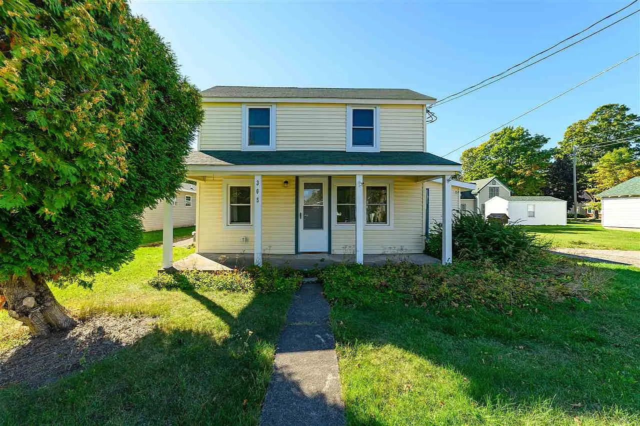 3 bed, 2.0 bath, 1406 sqft, $2,300 — Photo 3