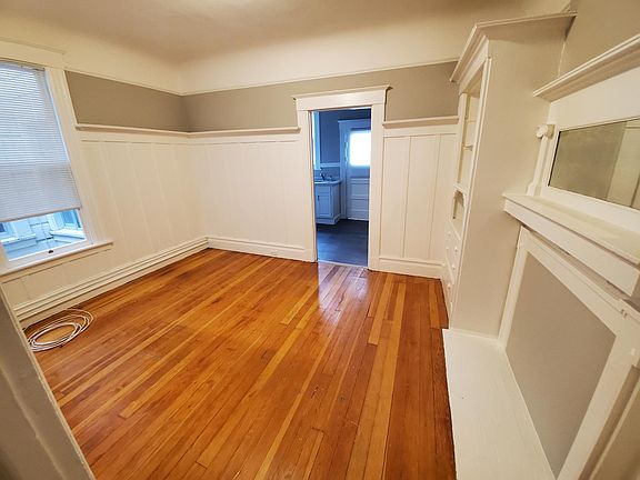 Dining room/ living room