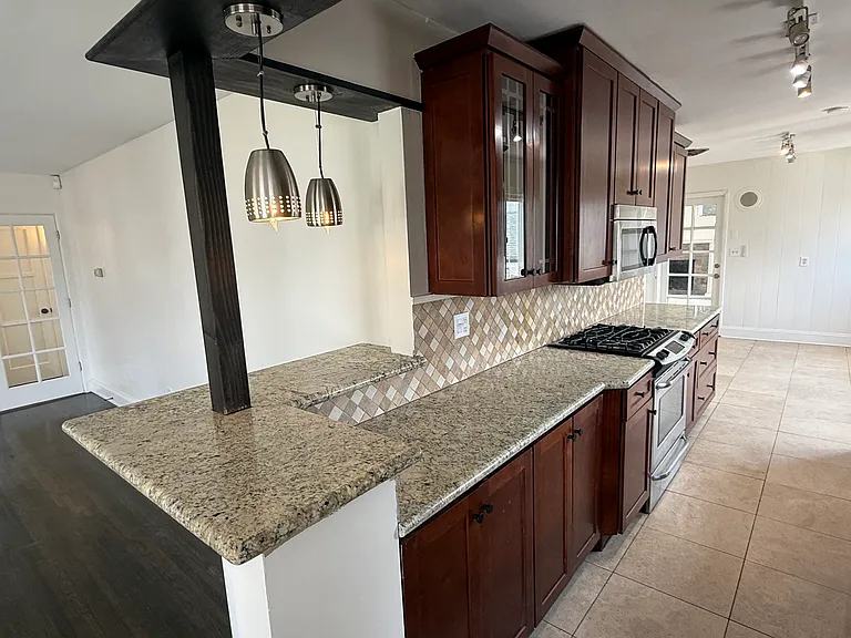 4343 Elma Ln — Photo 3