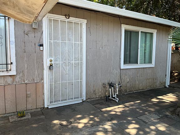 4th image of 3916 44th Ave