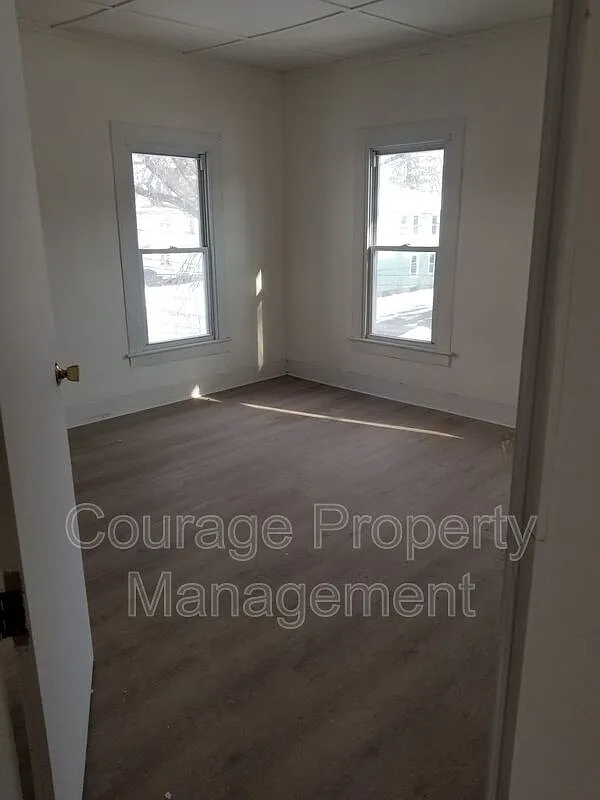 Photo 2 of 8 - 514 W 1st St #B - Elmira, NY Building Photo - 514 W 1st St #B