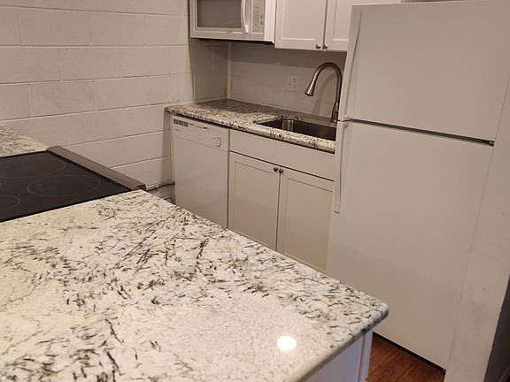 5th image of 1801 Fair St #1