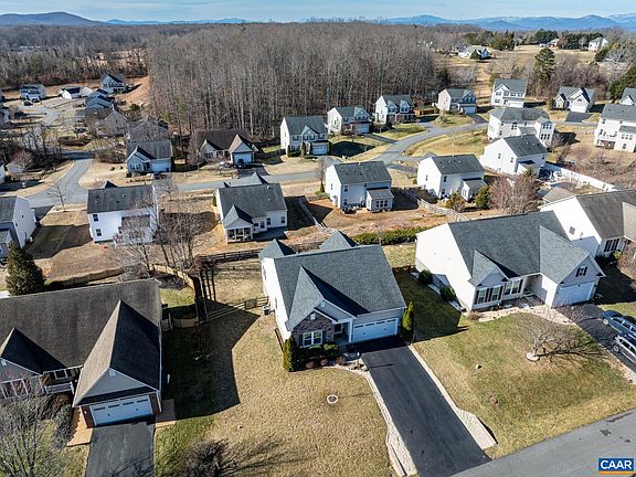 5th image of 69 Ridgemont Rd