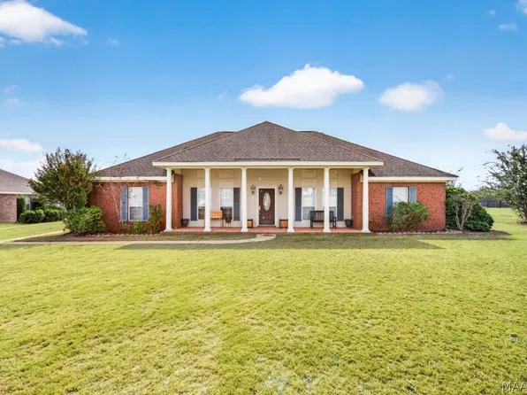 1906 Hollybrooke Ln, Prattville, AL 36066