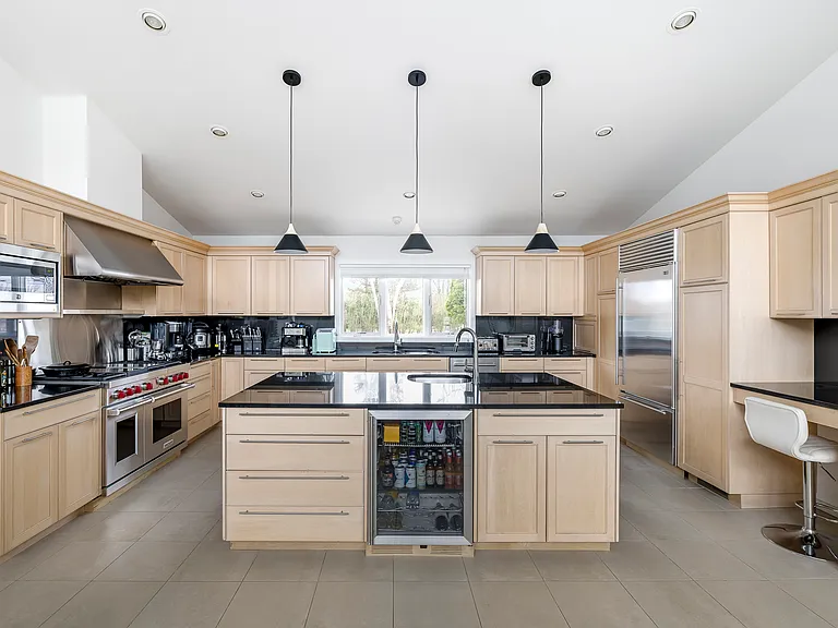 24 Potato Barn Rd — Photo 25