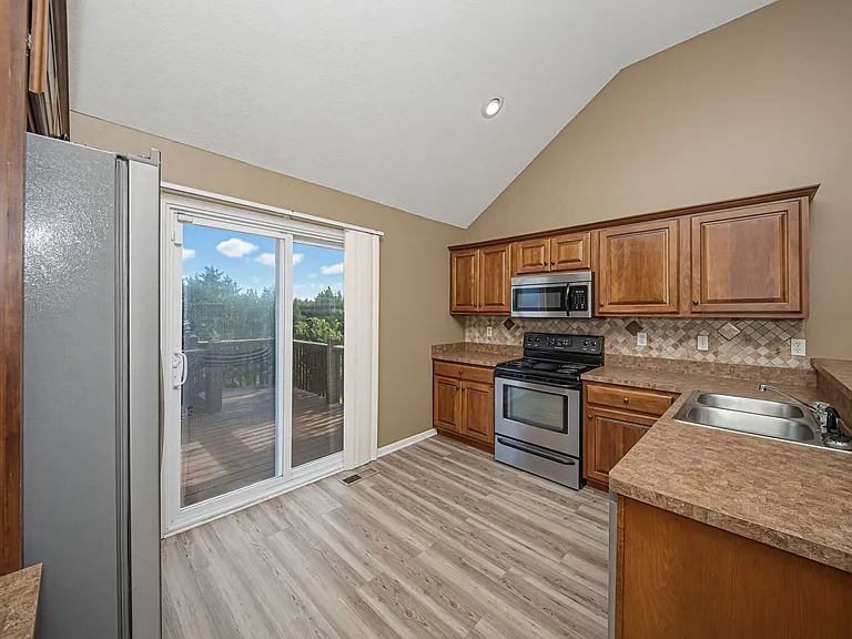 2608 Brooke Bnd — Photo 12