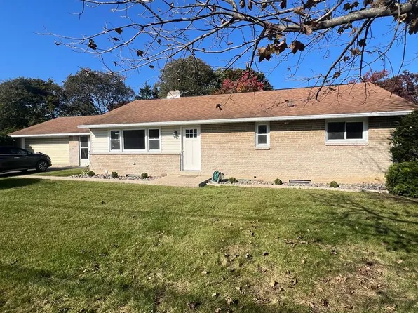 217 Fern Ave, Carlisle, PA 17013