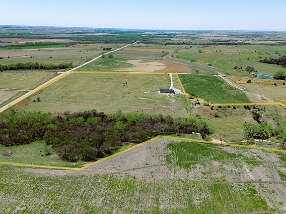 5th image of 716 Road 900