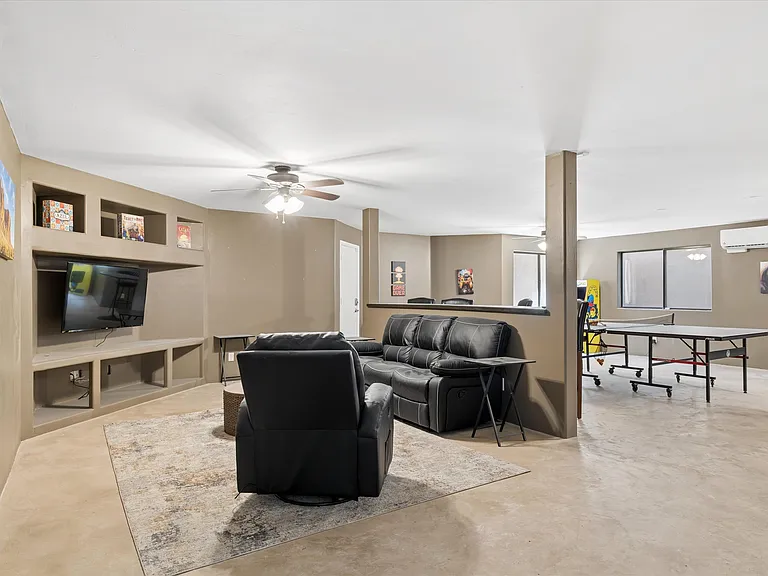 9033 W Patrick Ln — Photo 41