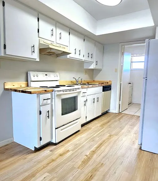 2135 N Courtenay Pkwy #B-209 — Photo 28