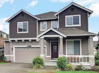 19820 77th Pl NE, Kenmore, WA 98028