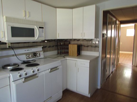 4th image of 152 Lauderdale Beach Way