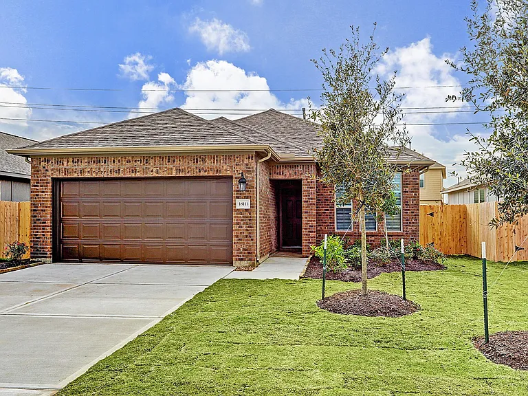 18111 Alora Springs Trc — Photo 1