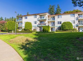 23007 Lakeview Dr UNIT A304, Mountlake Terrace, WA