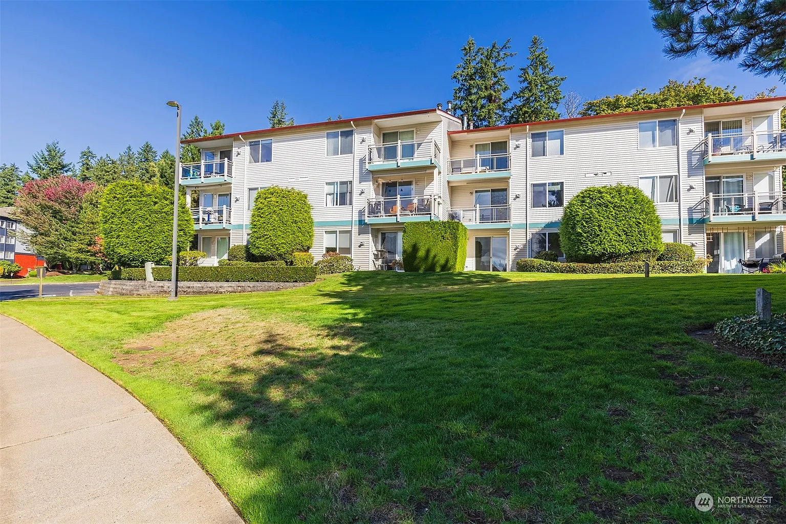 23007 Lakeview Drive #A304 photo 1