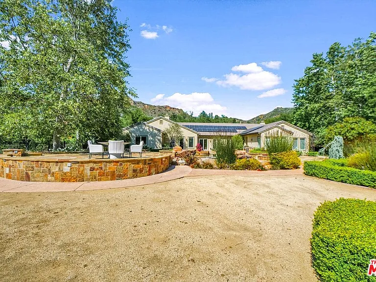 29734 Mulholland Hwy — Photo 40