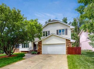 10932 Larimore Ave, Omaha, NE 68164