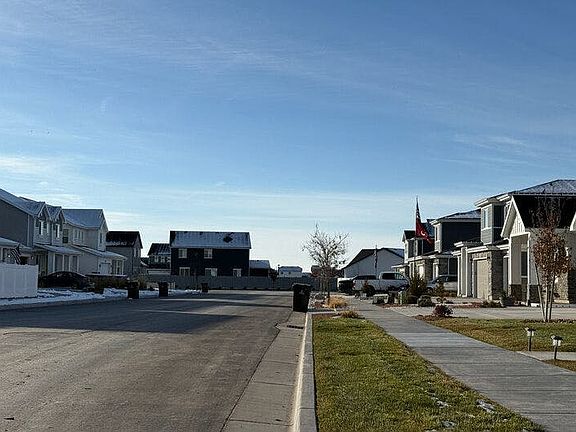 4th image of 2316 W Lydia Ln