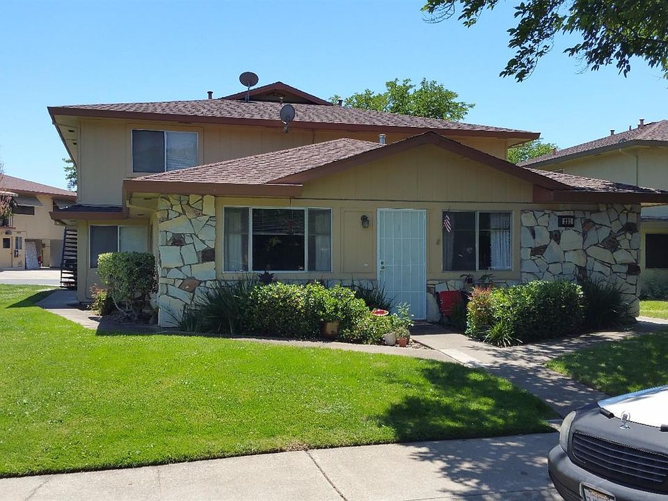 1st image of 231 Macario Ct APT 4