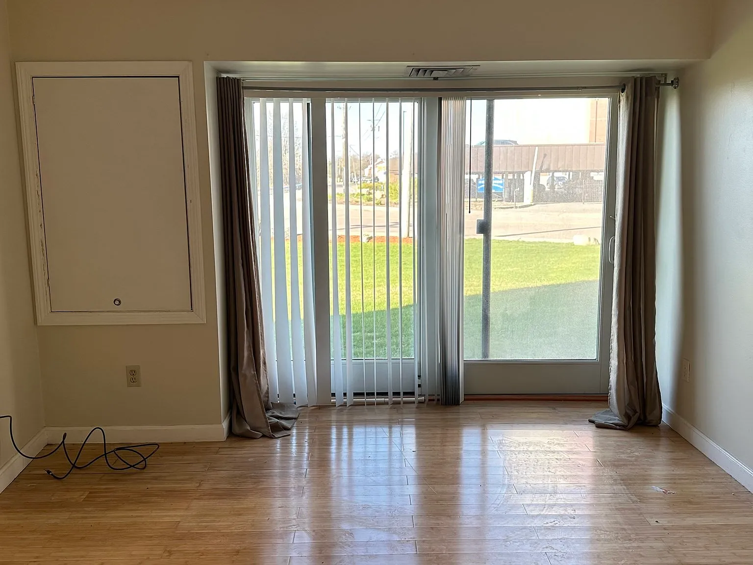 1 bed, 640 sqft, $2,000 — Photo 4