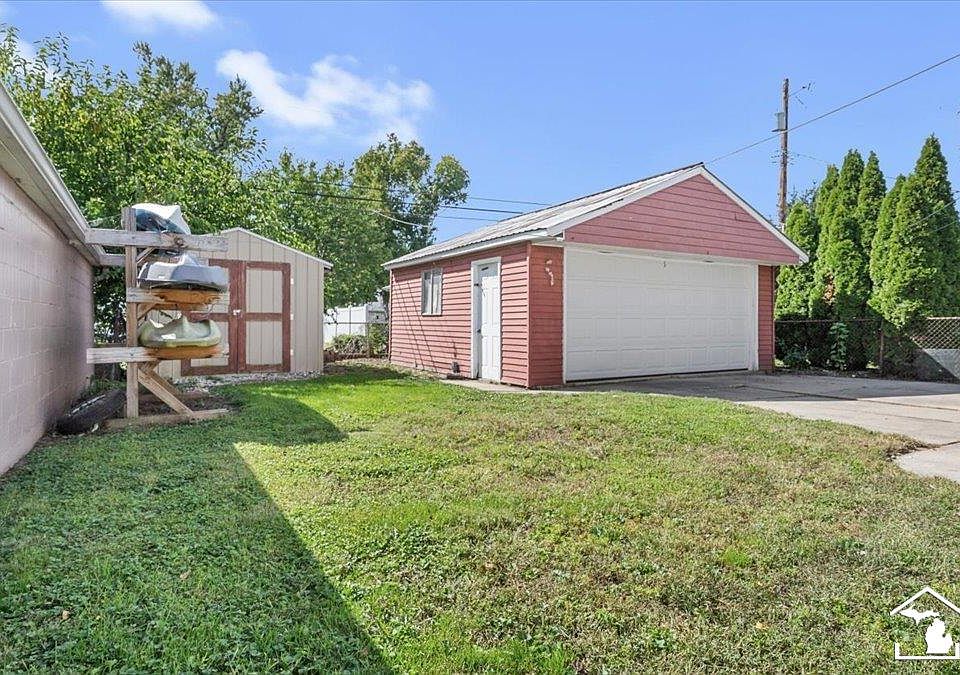 13637 Wright St, photo 19