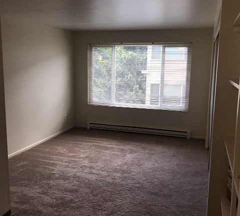 5th image of 5035 15th Ave N #10781793