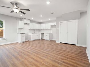 8122 Sterlingshire St #B, Houston, TX 77078