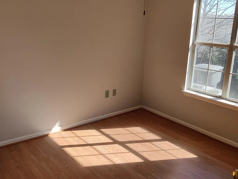 5748 Ebley Ln — Photo 4