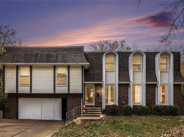 901 E 109th Ter, Kansas City, MO 64131