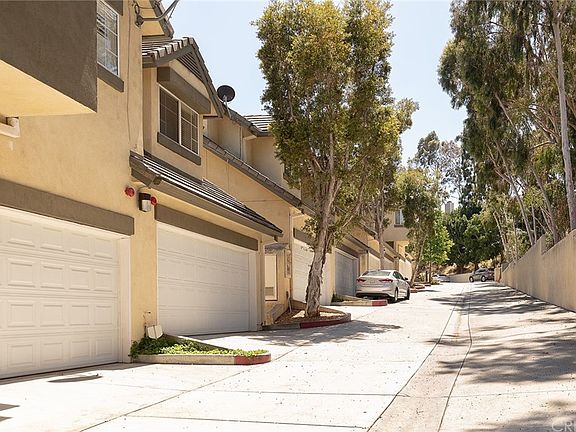 3rd image of 4600 Don Lorenzo Dr APT 14