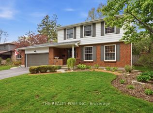 18 McTaggart Cres, London, ON N5X 2E3