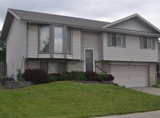 5633 S 80th St, Lincoln, NE 68516