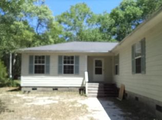 87 Family Cir, Sopchoppy, FL 32358
