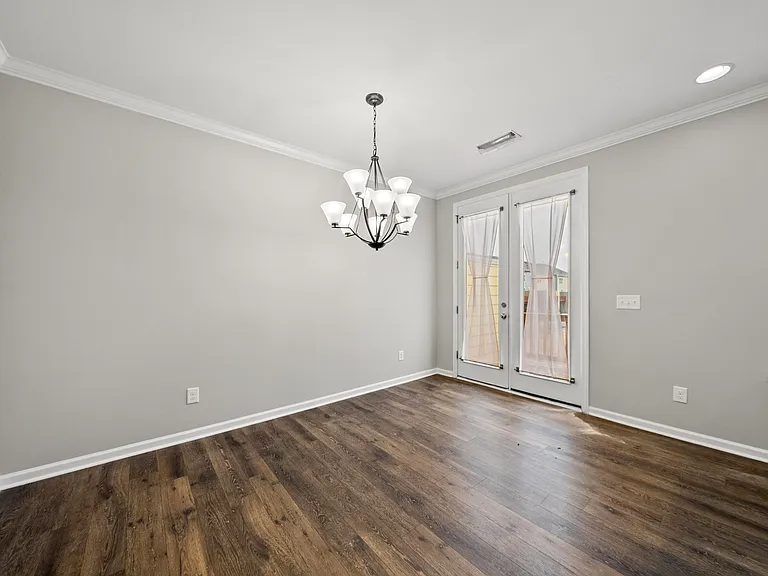 313 Great Northern Sta — Photo 18