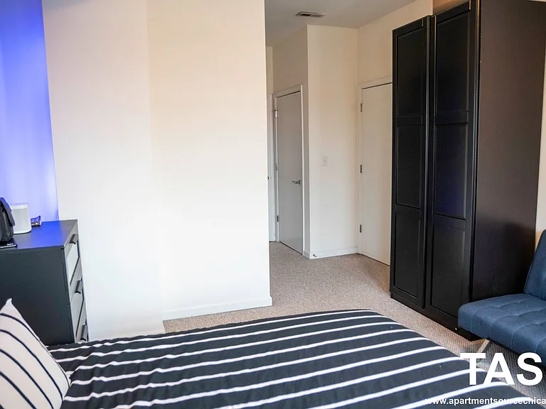 4217 W Irving Park Rd #2A — Photo 22