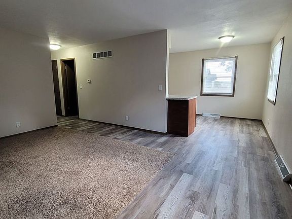 3rd image of 3535-3545-3565 Central Ln #3545-B