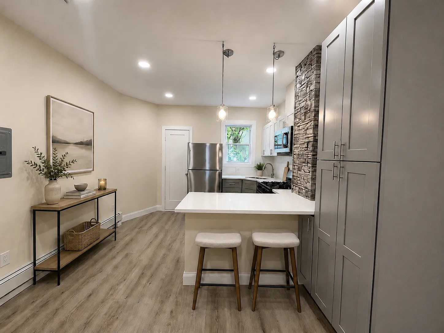 1 bed, $2,000 — Photo 2