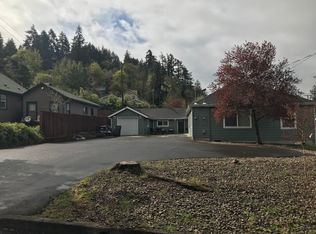 233 & 1/2 S D St, Springfield, OR 97477