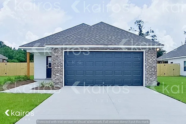 13739 Pinyon Dr — Photo 1