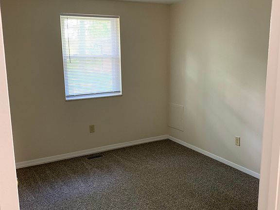 4th image of 718 Wilson Ct #718