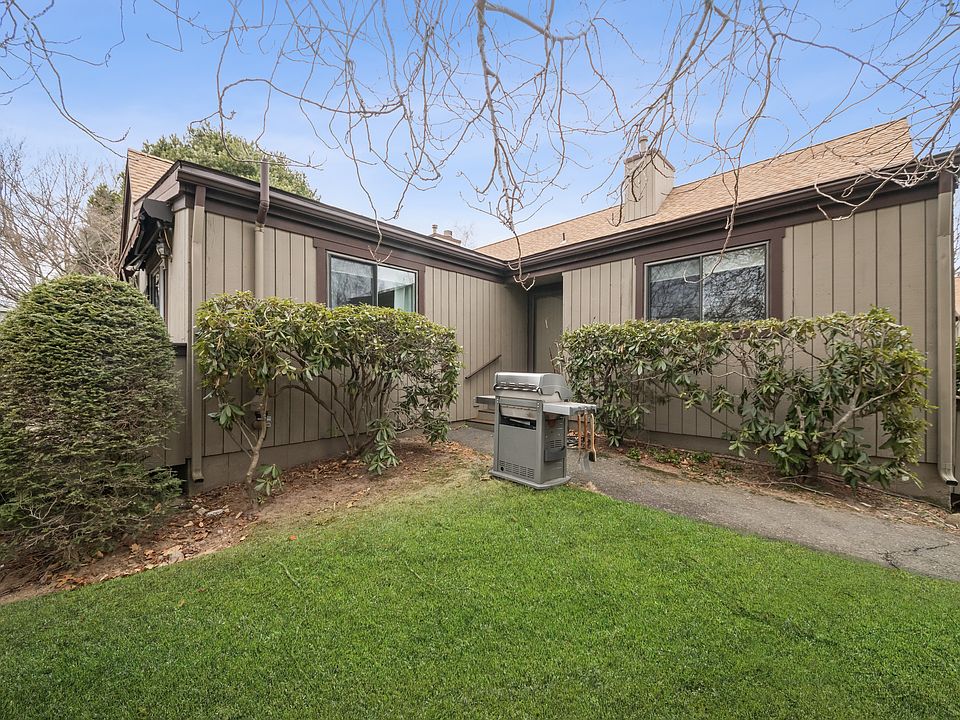 758 Quinnipiac Lane