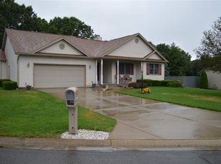 57923 Old Settlers Trce, South Bend, IN 46619