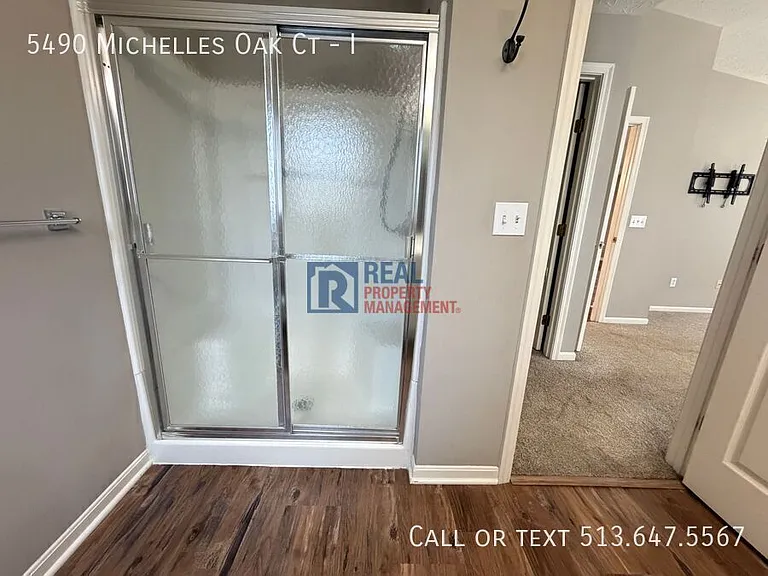 5490 Michelles Oak Ct #I — Photo 14