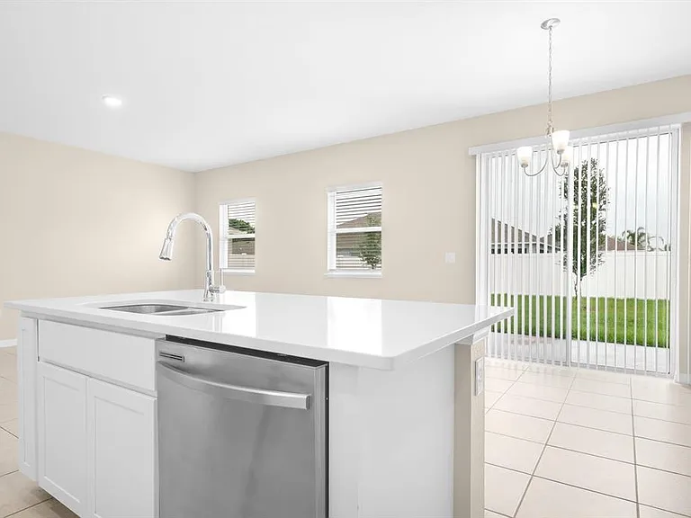 566 Pawnee Ct — Photo 17