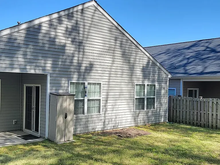 2035 Chipmunk Ln — Photo 11
