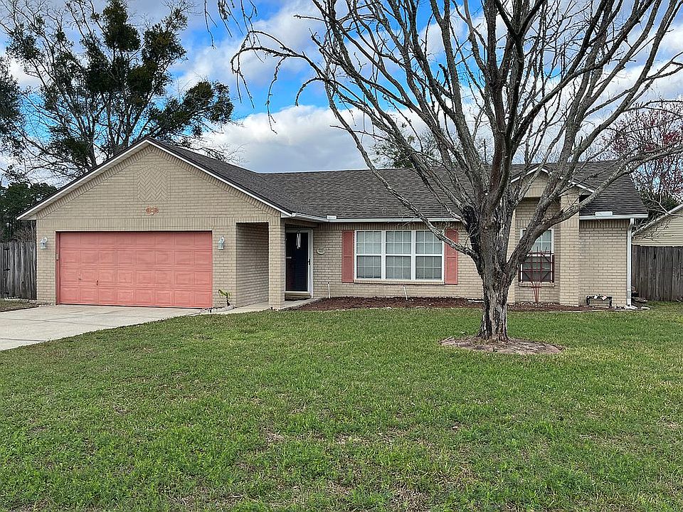 1st image of 7567 Dover Cliff Dr N